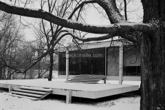 Farnsworth House