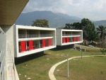 800px-biblioteca_leon_de_greiff-exterior4-medellin